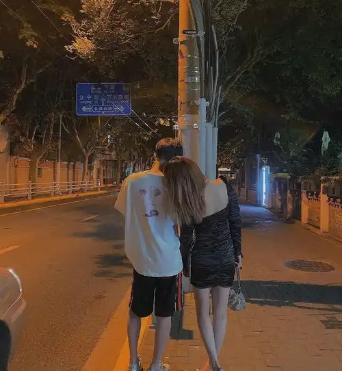  范志毅女儿是英籍,不用参加高考读上海名校,与新男友经常秀恩爱