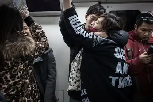  北京地铁众生相,你可看到了自己的影子