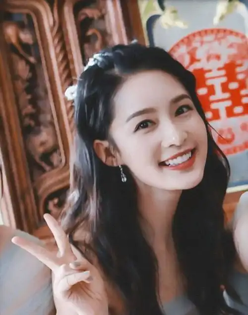和老婆闺蜜拍吻戏什么感觉张若昀三字回应,机智避免回家跪键盘