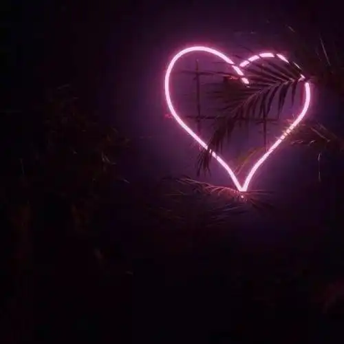  男女朋友先回答问题避免浪费时间