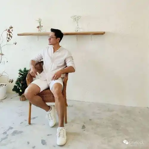  他今年56岁了,你敢信