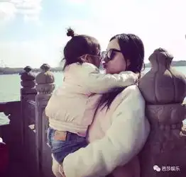 李小璐跟甜馨穿闺蜜装去春游,跟女儿活成闺蜜就是这么美好的体验