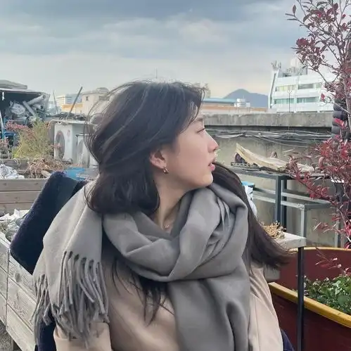  国民初恋头像喜欢姐姐的慵懒舒适感