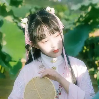 古风闺蜜头像一对两张2018最新简单的生活是最令人向往的