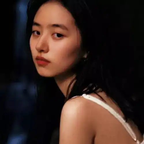 头像我的善良是你摔倒了我没笑并不是你摔倒了我会扶