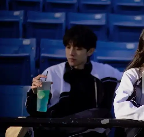  真人情头云雾消散之际,我爱你人尽皆知