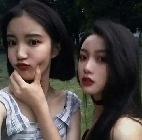 学姐别跟这3类女生做闺蜜,塑料情就算了,第1拿你当丫鬟使