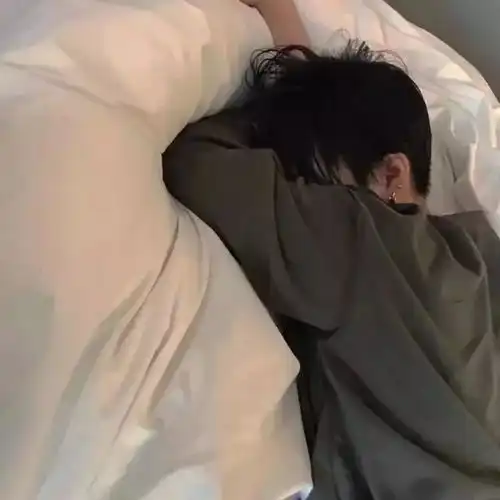  你信吗男人最在意的3个部位,让你触碰一个,对你是真爱