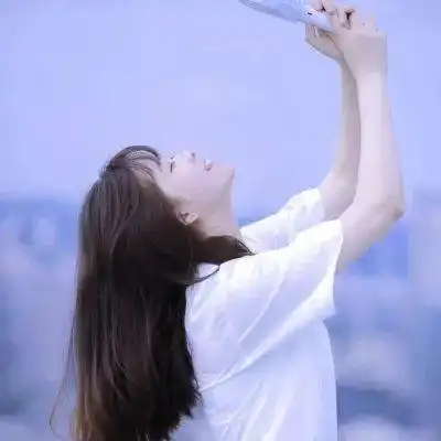  女生头像好看的ins森系女头像