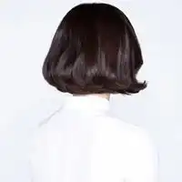  头像女短发背影半身短头发半身背影照女生头像