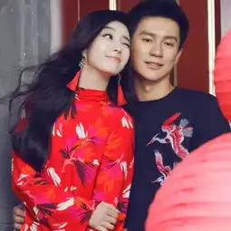 范冰冰花式虐狗表白李晨点亮七夕盘点明星情侣装最后一对很抢戏