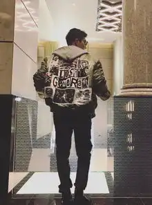  凭神颜一夜爆红花式宠妻的他私下竟放飞自我到认不出...摩范先生带你认识不一样的盛一伦