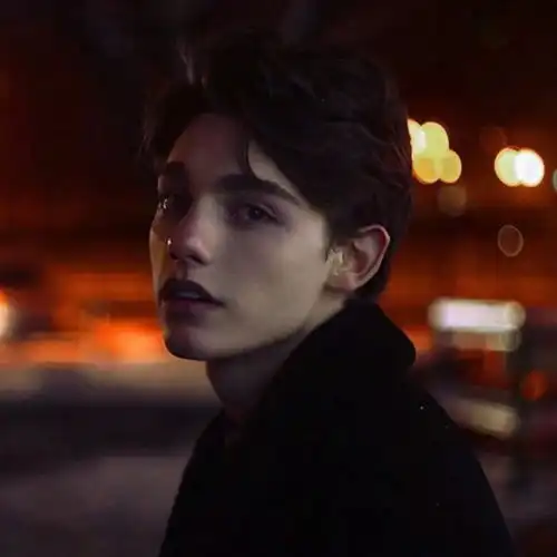  头像想离开的人从不缺借口愿意留下的人也不需挽留