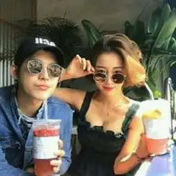  时尚好看的情侣微信头像33