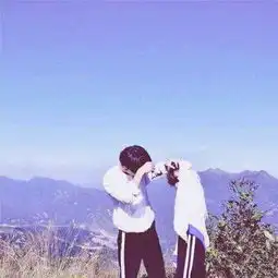  顾玖你就像天上的星星,只有晚上qq情侣头像我要个性网