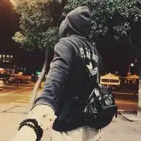  唯美意境背影头像情侣专属争吵过后还是有爱你的冲动