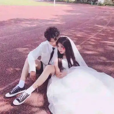 婚纱情侣头像一左一右40张抖音超火婚纱情头