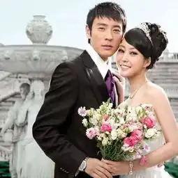  离开郝蕾十年,李光洁再婚男人在情感中的潜规则,你根本不懂