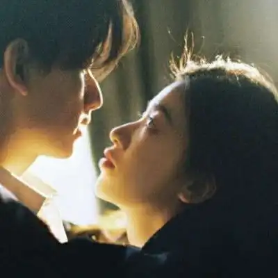  有点浪漫的情侣头像