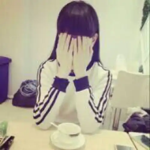  谁有这个情侣头像的另一半,急用啊帮帮忙啊