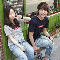  求一套男女系列的qq头像这个系列的