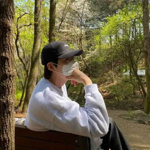  否认多次后终于公开,双双退圈又携手复出希望他们结婚的人很多