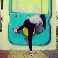 求qq女生闺蜜头像一左一右,要小清新的谢谢阿