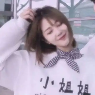  情头甜蜜真人一左一右2020最热情侣头像一人一半