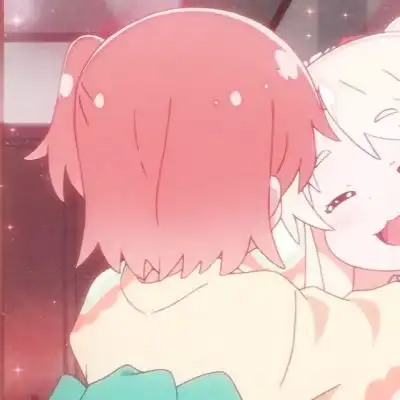  qq动漫情侣头像可爱萌,你抱着我睡我才睡