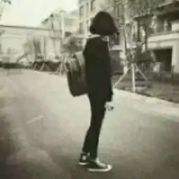  帮我找一个情侣头像的另一半,谢谢,差不多就行了,不要求太像