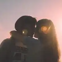  情侣接吻时,注意别吻这里,很多人都犯过这个错误