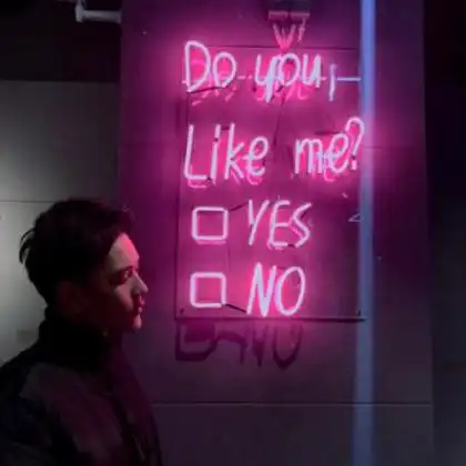  2020清晰超酷情侣头像男女分开一人一张