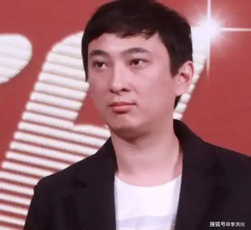 王思聪直播首秀,网友拼命刷礼物,最后含泪赚了700万打赏
