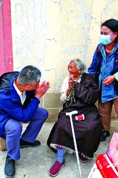  雪域高原来了白衣天使