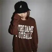  在你已经和好姐妹用了姐妹头像以后,你又交了一个男朋友,你男朋友让你和他用情侣头像,这时要怎么办