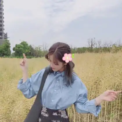  比较独特的情侣头像好看不怕晚,虽然已过22点来吧