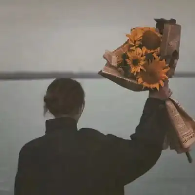  单人情侣头像一人一张超级隐蔽的情侣头像真人