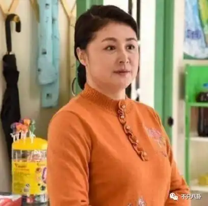  世间再无谢大脚