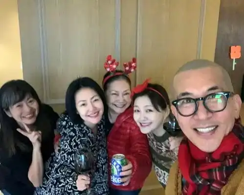  大s被曝在日本离世遗体即将火化,小s拒绝回应,汪小菲换黑头像