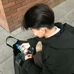  z勤奋的主页快手直播