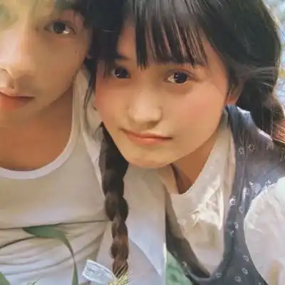  曲奇油画风小清新情侣头像