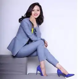  70后王治郅娶90后小美女,你告诉是因为爱情,我举双脚同意