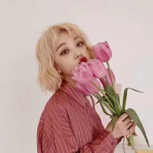  我有一个qq情侣头像图片,怎么找到另一半在线等急