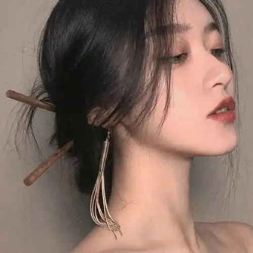  希望你可以睡的很早白天有要忙碌的事晚上想念的人在身边