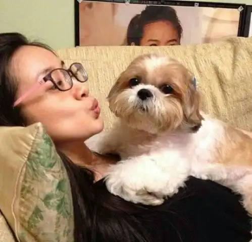  为什么人人都喜欢婴儿肥的林依晨,明明穿得像大妈