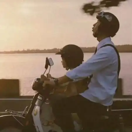  比较阳光的情侣头像,我也要和你在一起不离不弃