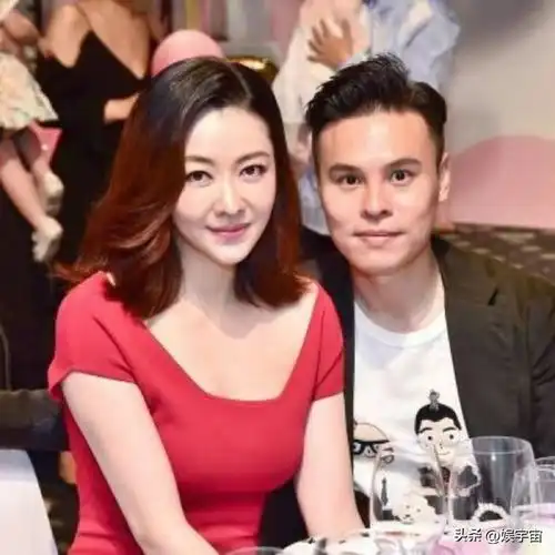 李嘉欣挤破头参加贵妇聚会,郭晶晶不屑一顾,田朴珺用手段