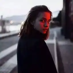  2018最新欧美女生头像霸气超帅有个性好好再见不负遇见