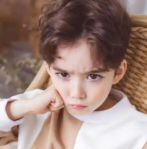  有种基因叫佟大为,三个孩子没一个像妈,网友这有点太强了