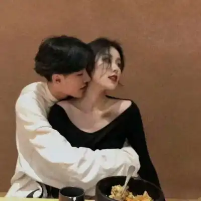  溺毙一对两张时尚潮流真人情头.情侣头像我要个性网